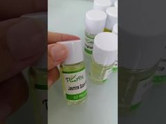 Olio profumato di essenze floreali dolci per bastoncini di canna e diffusori concentrati