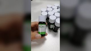 Olio profumato alla mela e cannella per la realizzazione di candele